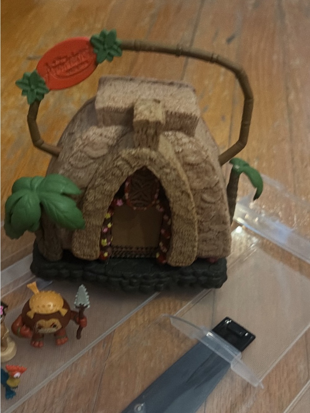 Disney Brown Tan Green Tiki Hut Playset with Mini Figure